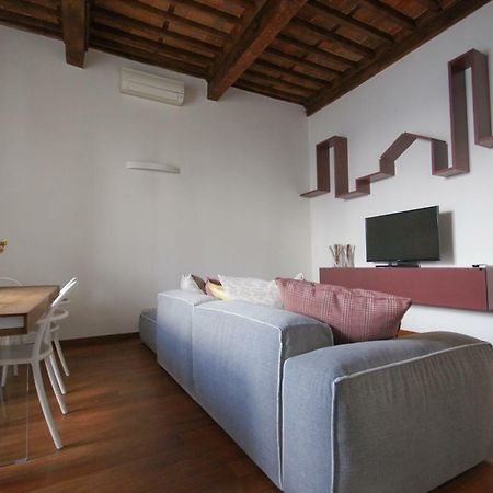 Tabacchi Luxury Apartment In Lucca Historical Center Near Toll Parking Kültér fotó