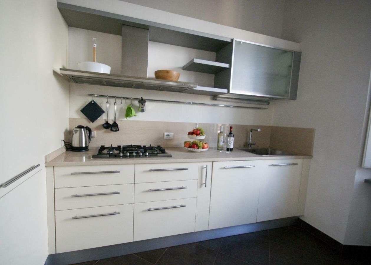 Tabacchi Luxury Apartment In Lucca Historical Center Near Toll Parking Kültér fotó