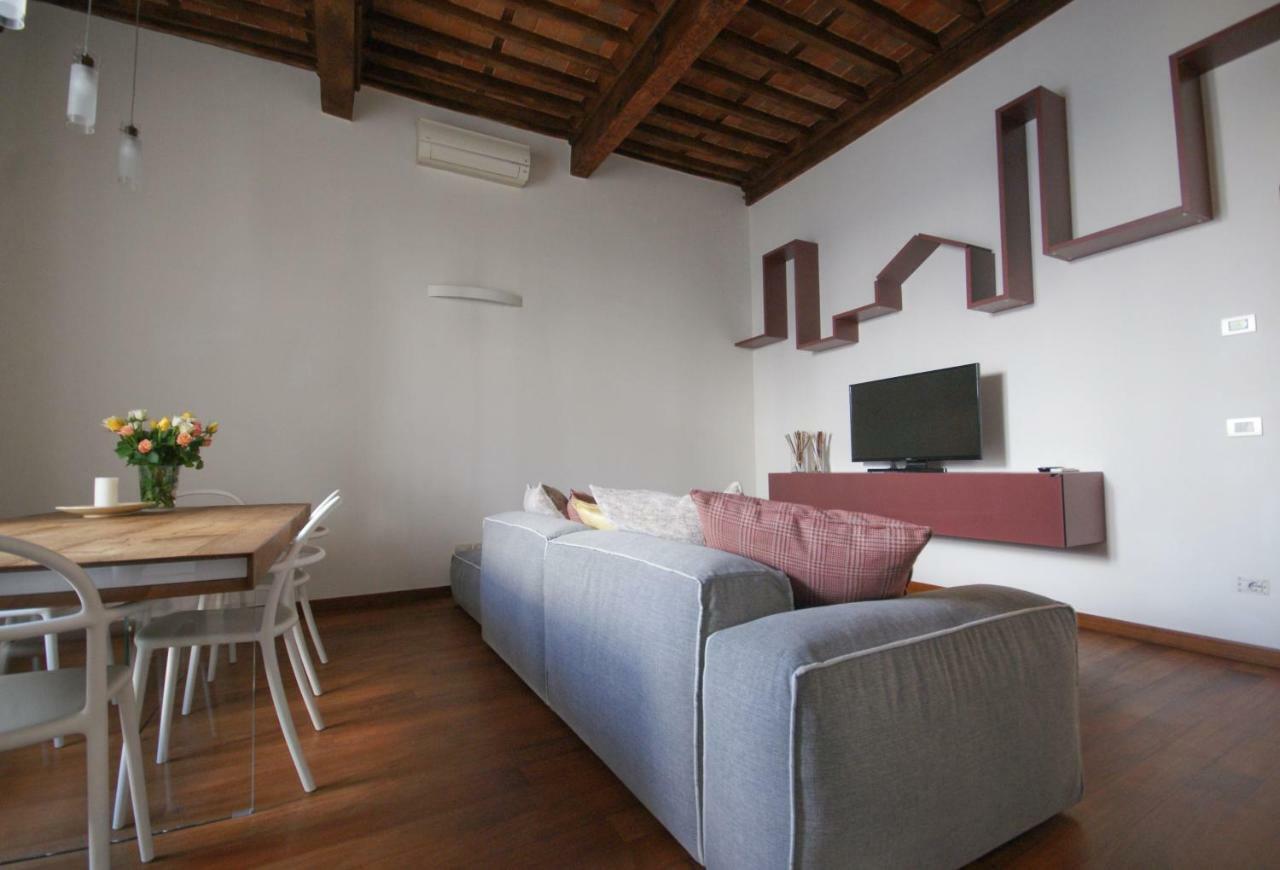 Tabacchi Luxury Apartment In Lucca Historical Center Near Toll Parking Kültér fotó