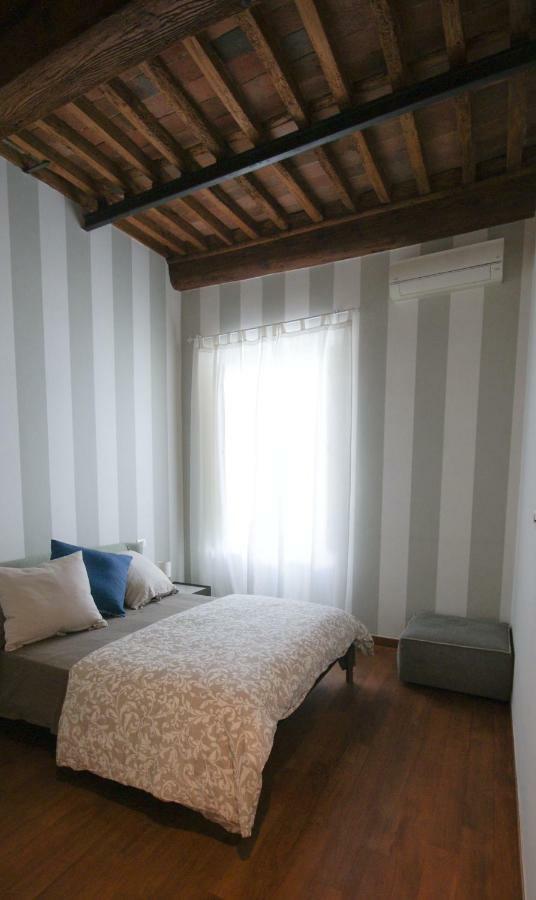 Tabacchi Luxury Apartment In Lucca Historical Center Near Toll Parking Kültér fotó